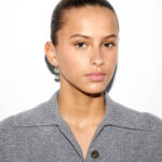 Gucci Trademark Pendant Silver Hoop Earrings - Image 3
