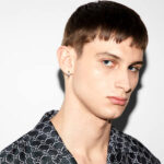 Gucci Interlocking Silver Hoop Earrings - Image 3